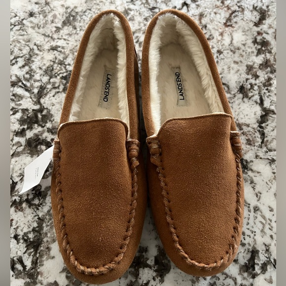 Land’s End Women’s Suede Moccasin Slippers - Picture 2 of 6